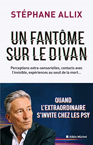 UN FANTÔME SUR LE DIVAN